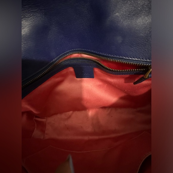 Gently loved Gucci Marmont medium bag in cobalt blue. Purchased from Gucci store - Picture 5 of 10